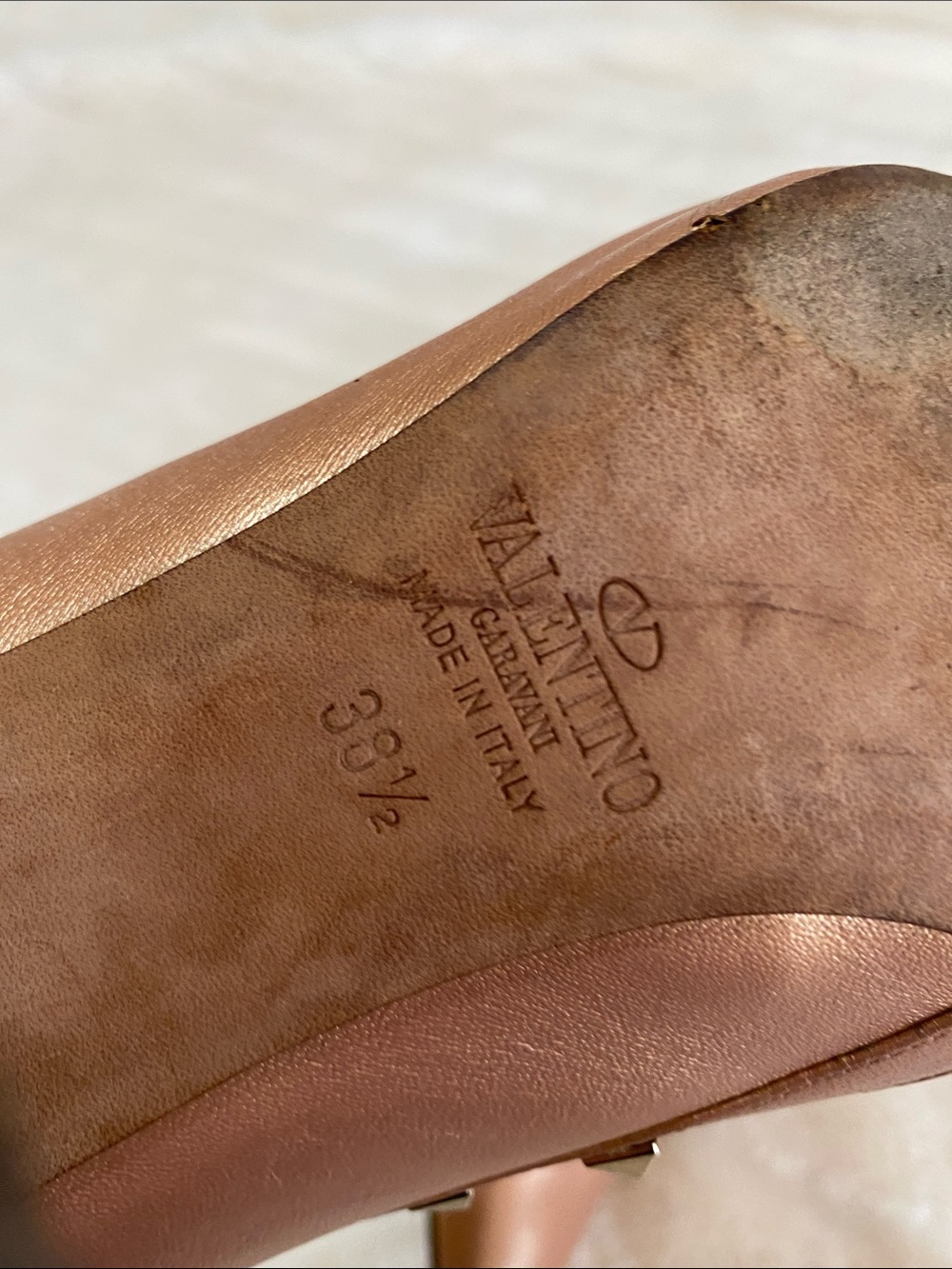 Valentino Metallic Rose Gold Pyramid-Stud Pointed heels - Picture 7 of 13